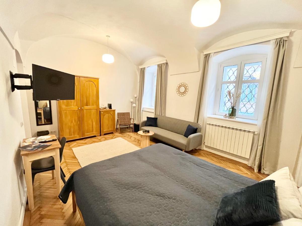 Filek House Apartment Sibiu Ngoại thất bức ảnh